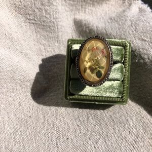 🍋 3/$25 unique vintage rose ring 🌷